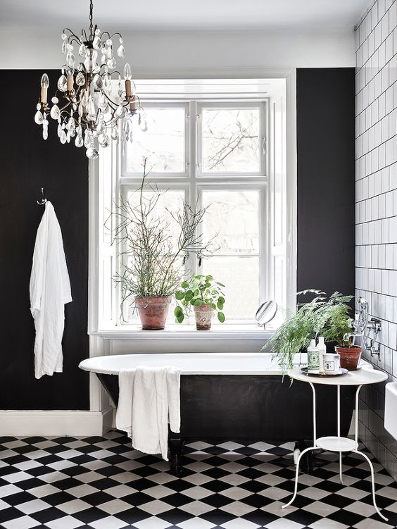 black and white tiles bathroom 8